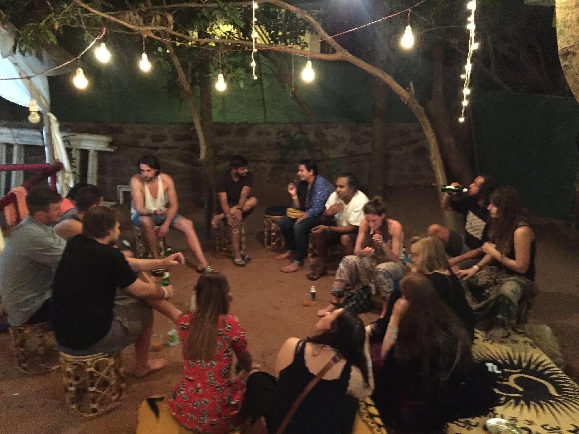 Anjuna By Roadhouse Hostels Goa Eksteriør billede