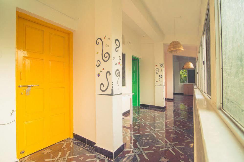 Anjuna By Roadhouse Hostels Goa Eksteriør billede